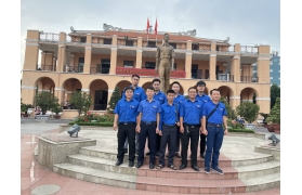 Dâng hương tại Bến Nhà Rồng, Đền thờ Vua Hùng (khuôn viên Thảo Cầm Viên) và tham quan Bảo tàng Lịch sử Việt Nam Thành phố Hồ Chí Minh